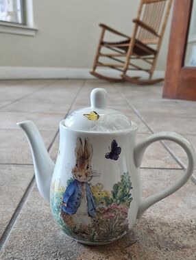 Peter Rabbit White Porcelain Teapot with Blue Jacket Illustration